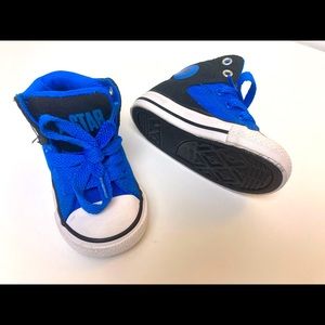Semi High Top Converse. Royal blue. Size 5 toddler 😊